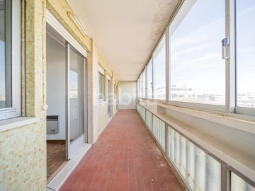 Apartamento T3 para Venda em Alvalade