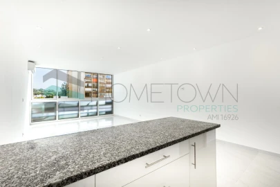 Apartamento para Venda em Quarteira
