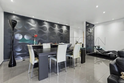 Apartamento T4 para Venda em Loule (São Clemente)