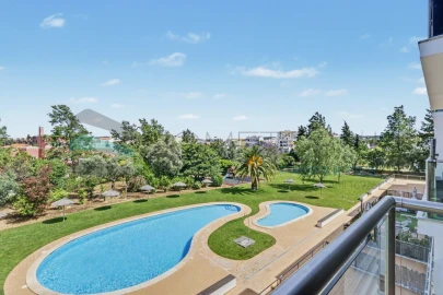 Apartamento T4 para Venda em Loule (São Clemente)