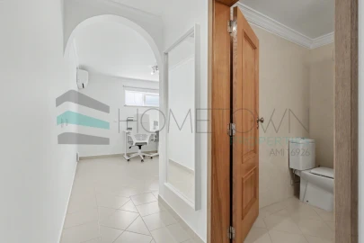 Moradia T5 para Venda em Quarteira