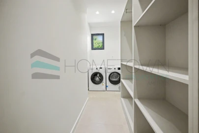 Moradia T4 para Venda em Quarteira