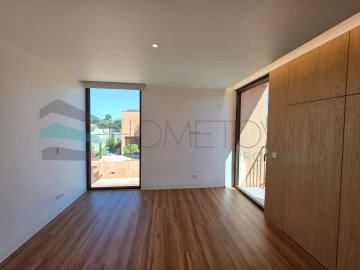 Moradia T3 para Venda em Quarteira