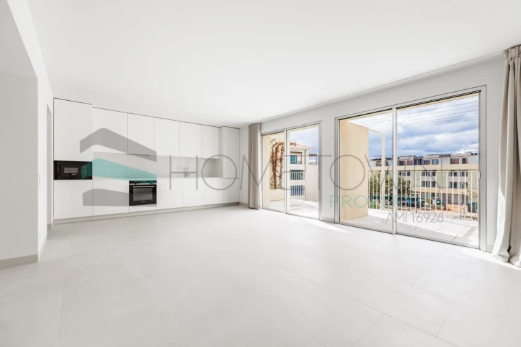 Apartamento T2 para Venda em Quarteira Foto 3