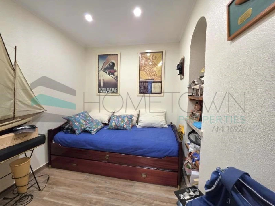 Apartamento T1 para Venda em Quarteira Foto 12