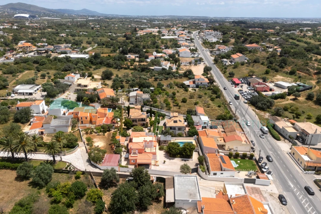 Moradia T5 para Venda em Almancil Foto 53