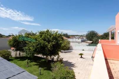 Moradia T5 para Venda em Almancil