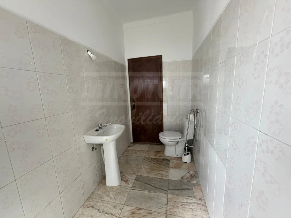Moradia T4 para Venda em Santo Andre Foto 18