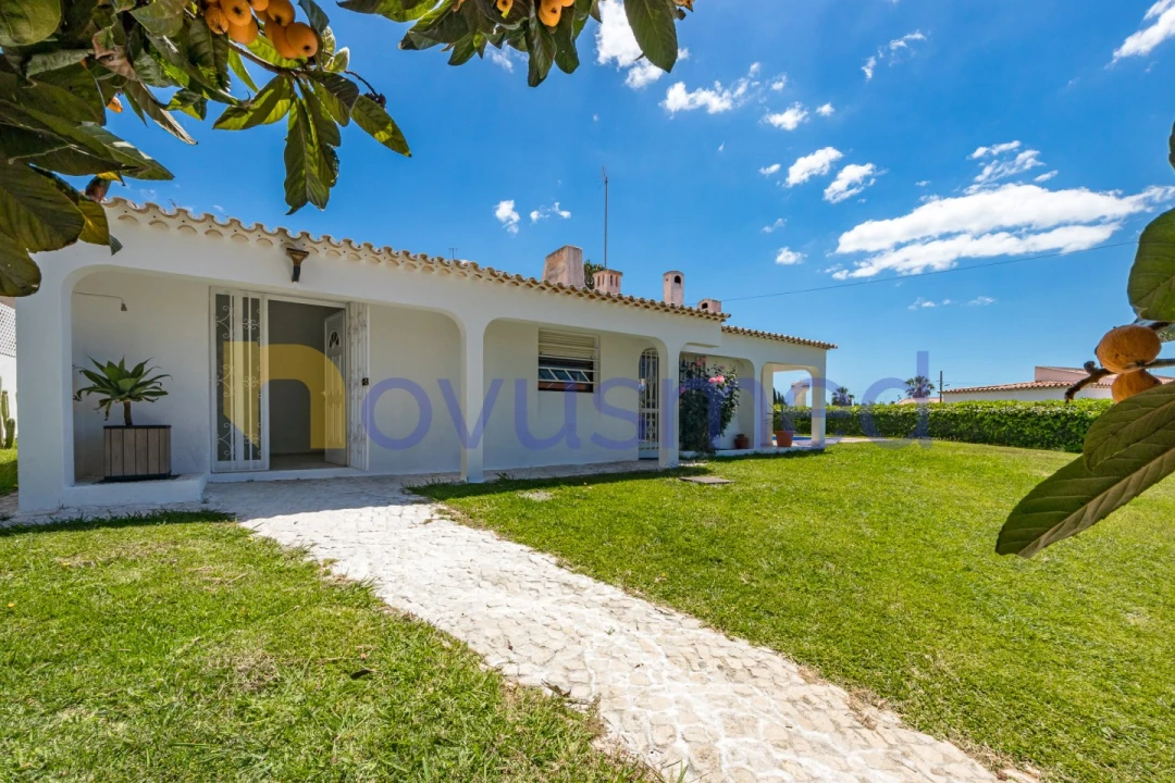 Moradia T4 para Venda em Albufeira e Olhos de Água Foto 3
