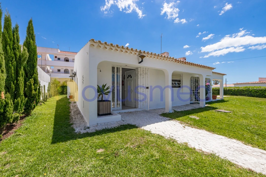 Moradia T4 para Venda em Albufeira e Olhos de Água Foto 4
