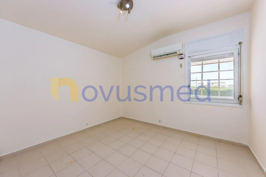 Moradia T4 para Venda em Albufeira e Olhos de Água Foto 35