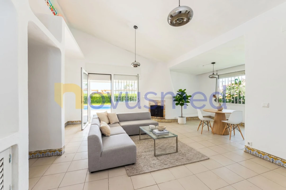 Moradia T4 para Venda em Albufeira e Olhos de Água Foto 17
