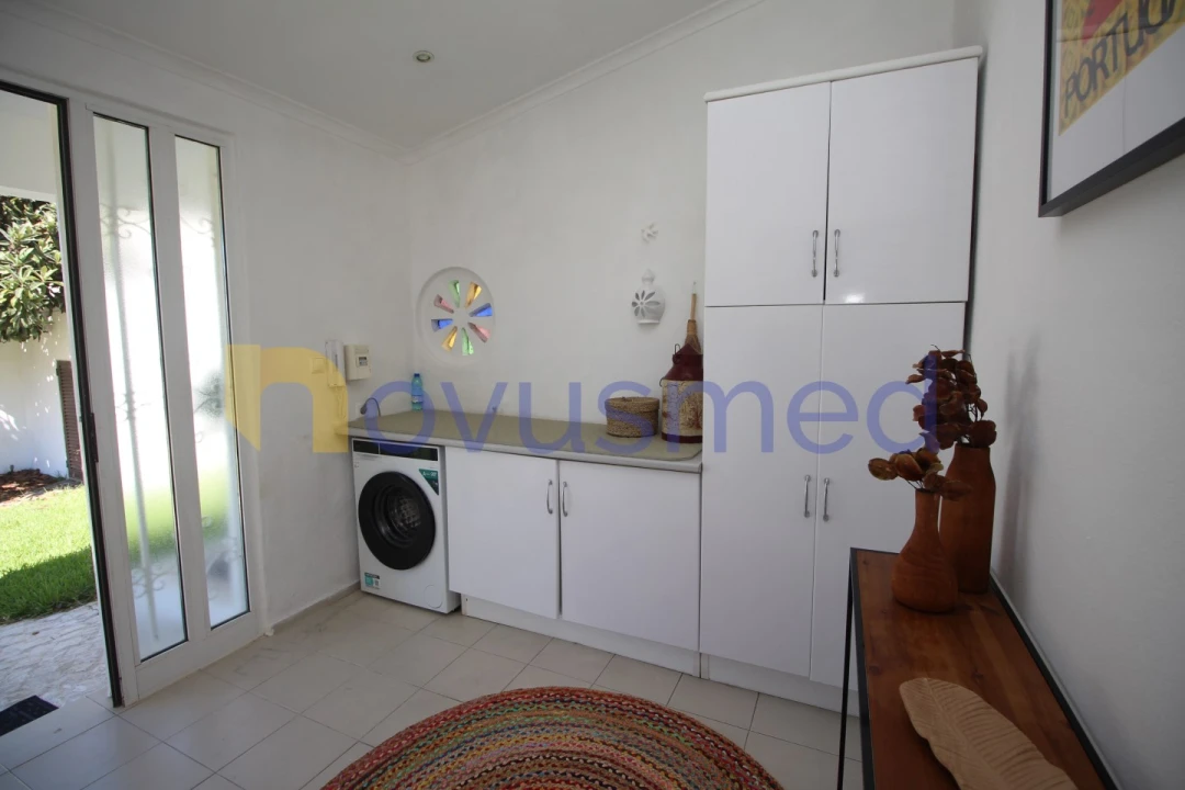 Moradia T4 para Venda em Albufeira e Olhos de Água Foto 5