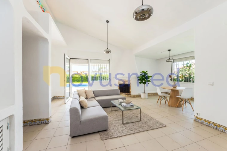 Moradia T4 para Venda em Albufeira e Olhos de Água Foto 17