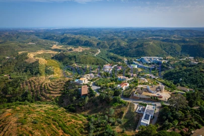 Terreno para Venda em Monchique