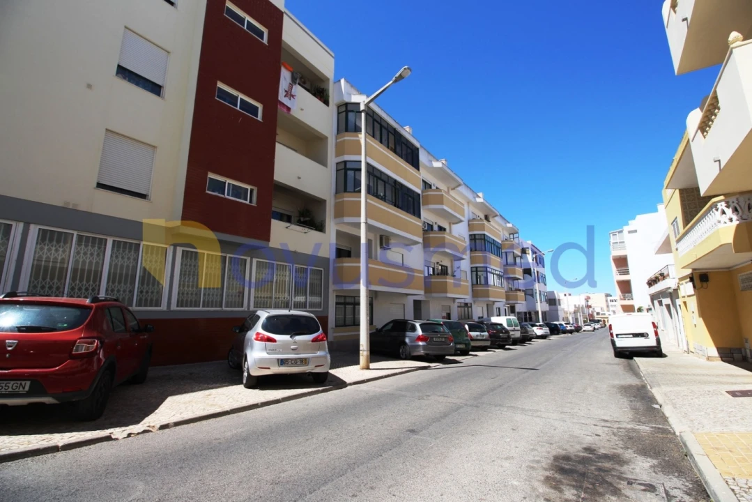 Apartamento T1 para Venda em Quarteira Foto 1
