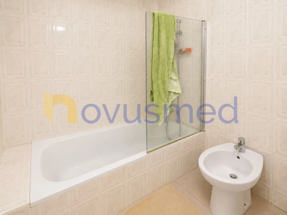 Apartamento T2 para Venda em Ferreiras Foto 14