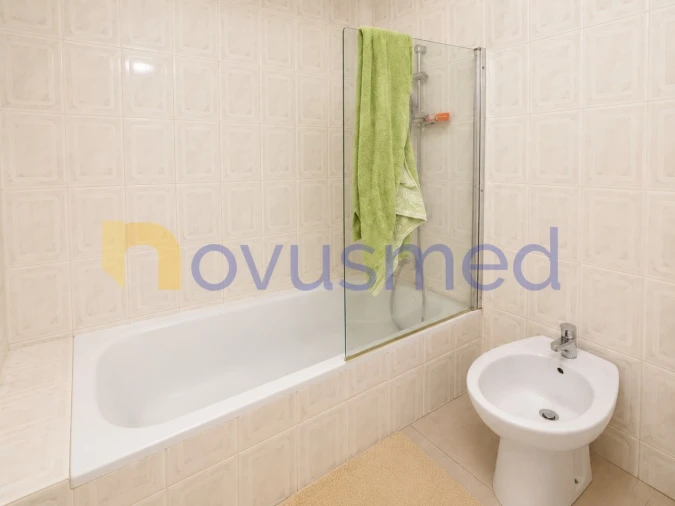 Apartamento T2 para Venda em Ferreiras Foto 14