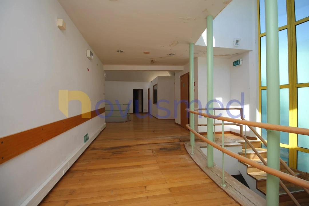 Terreno Comércio / Armazém para Venda em Albufeira e Olhos de Água Foto 18