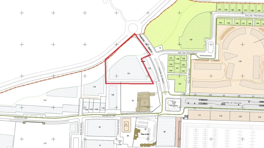 Terreno Comércio / Armazém para Venda em Albufeira e Olhos de Água Planta 1