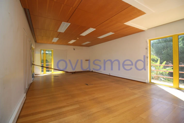 Terreno Comércio / Armazém para Venda em Albufeira e Olhos de Água Foto 17