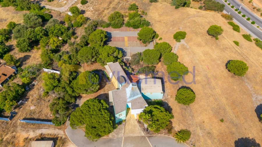 Terreno Comércio / Armazém para Venda em Albufeira e Olhos de Água Foto 3