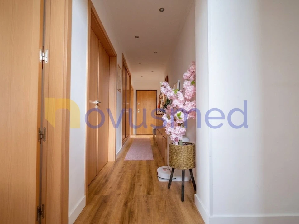 Apartamento T2 para Venda em Ferreiras Foto 7