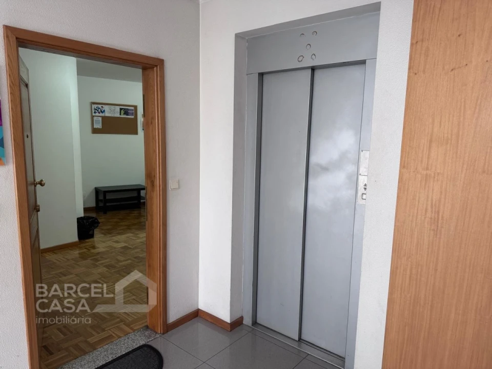 Escritório para Arrendamento em Barcelos, V.Boa, V.Frescainha Foto 3