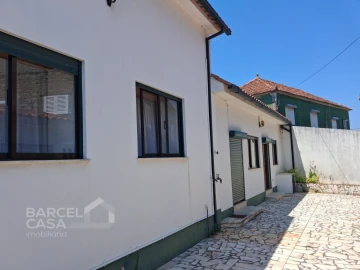 Moradia T3 para Venda em Mujães