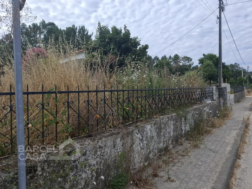 Terreno para Venda em Alheira e Igreja Nova Foto 1