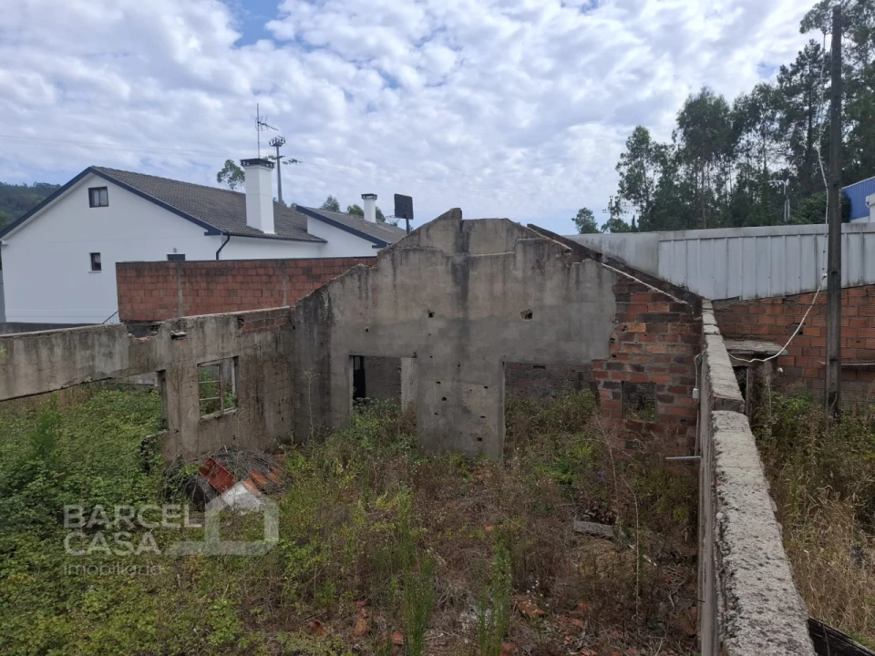 Terreno para Venda em Alheira e Igreja Nova Foto 2