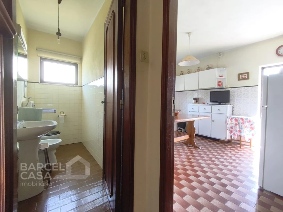 Moradia T3 para Venda em Airo Foto 11