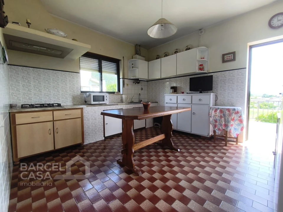 Moradia T3 para Venda em Airo Foto 12