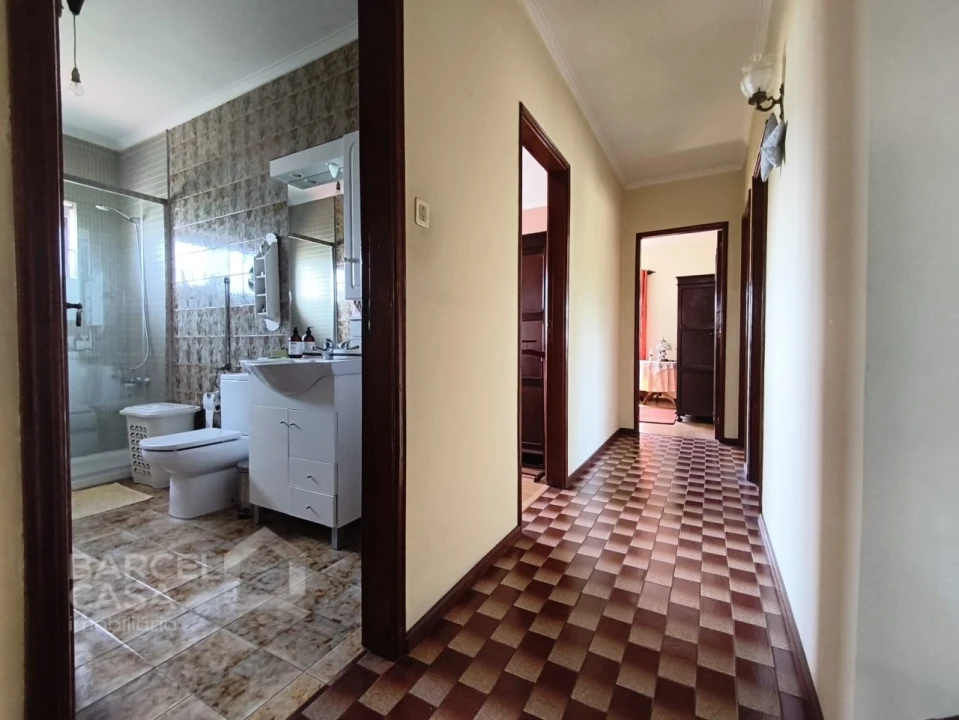 Moradia T3 para Venda em Airo Foto 17