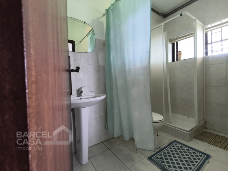 Moradia T3 para Venda em Airo Foto 28