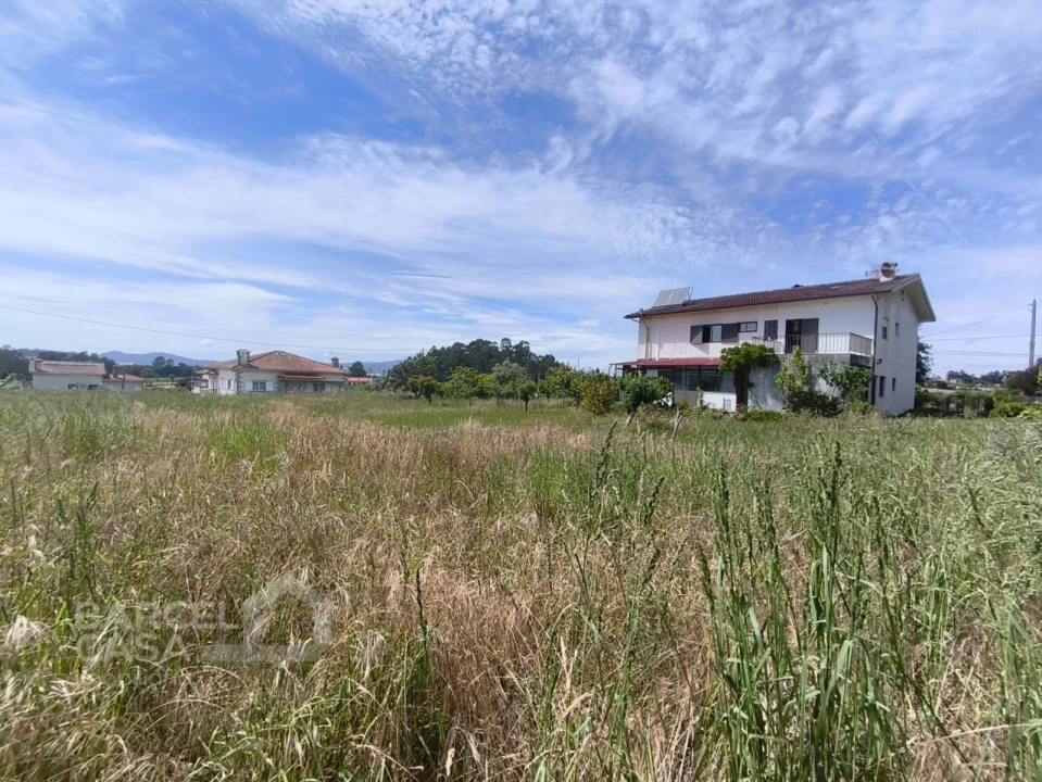 Moradia T3 para Venda em Airo Foto 43