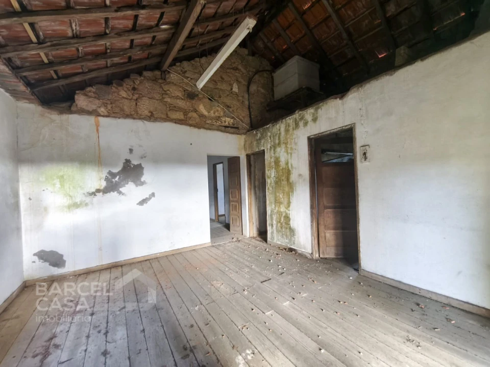 Moradia T4 para Venda em Vila Cova e Feitos Foto 26