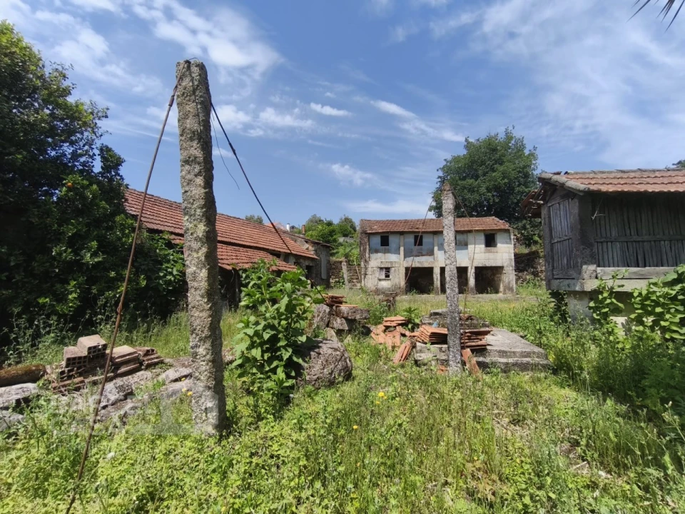 Moradia T4 para Venda em Vila Cova e Feitos Foto 34