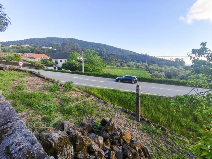 Moradia T4 para Venda em Vila Cova e Feitos Foto 6