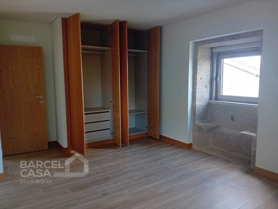 Moradia T3 para Venda em Carapeços Foto 14