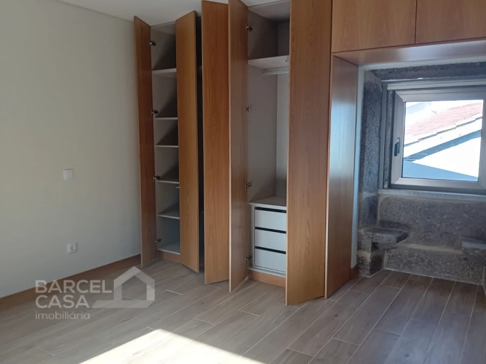 Moradia T3 para Venda em Carapeços Foto 16