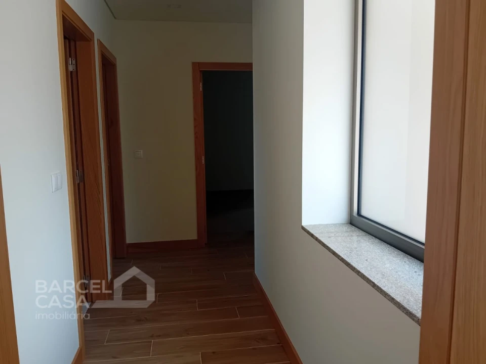 Moradia T3 para Venda em Carapeços Foto 18