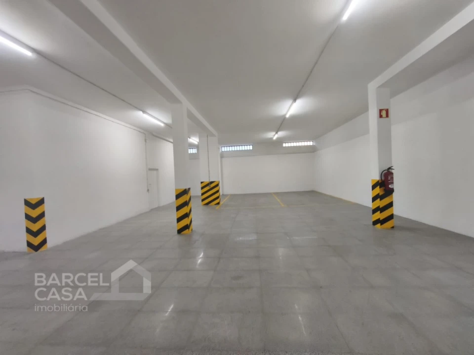 Armazém para Venda em Barcelos, V.Boa, V.Frescainha Foto 1