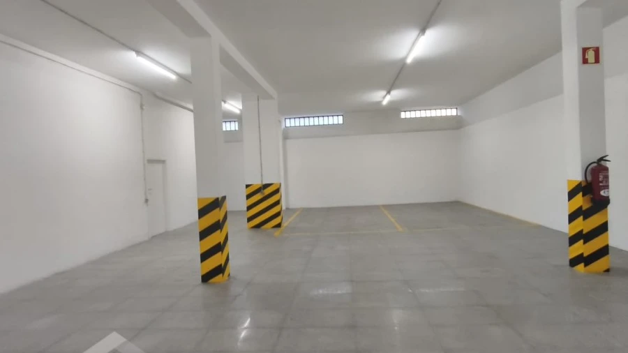 Armazém para Venda em Barcelos, V.Boa, V.Frescainha