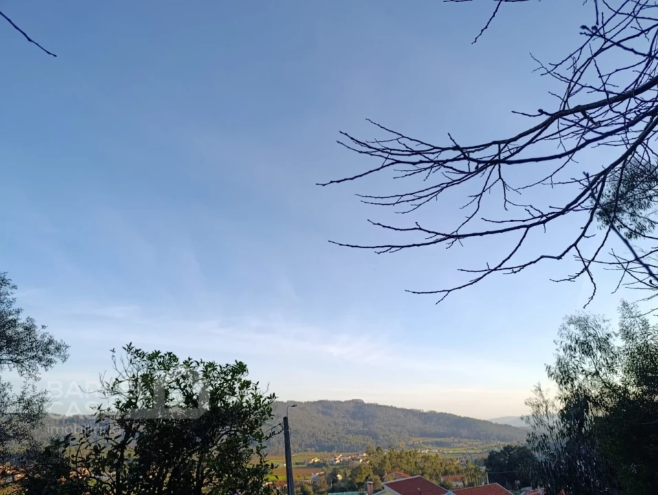 Moradia T1 para Venda em Alheira e Igreja Nova Foto 7