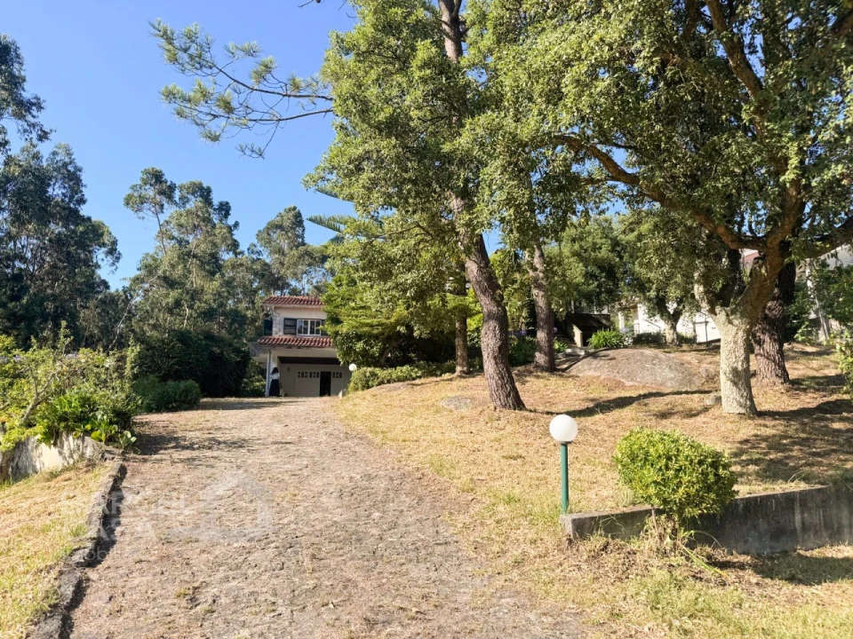 Moradia T4 para Venda em Palmeira de Faro e Curvos Foto 2