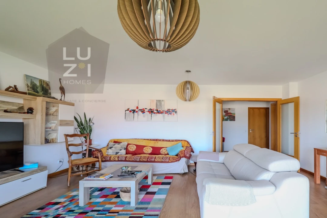 Apartamento T3 para Venda em Portimão Foto 6