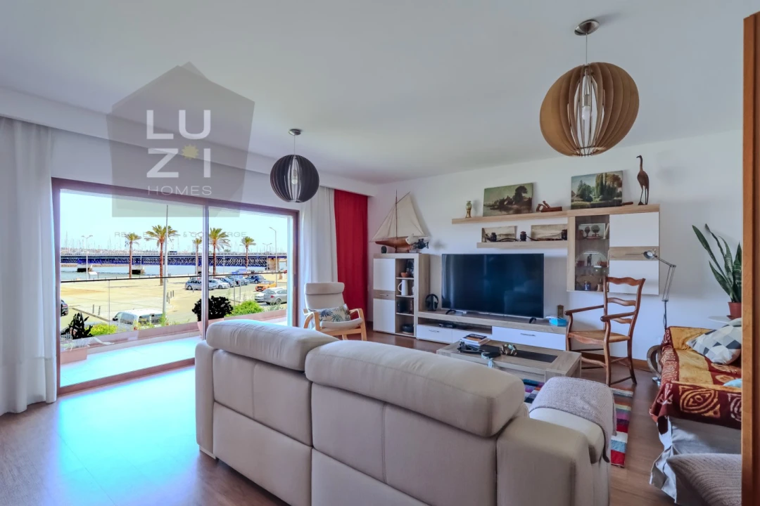 Apartamento T3 para Venda em Portimão Foto 3