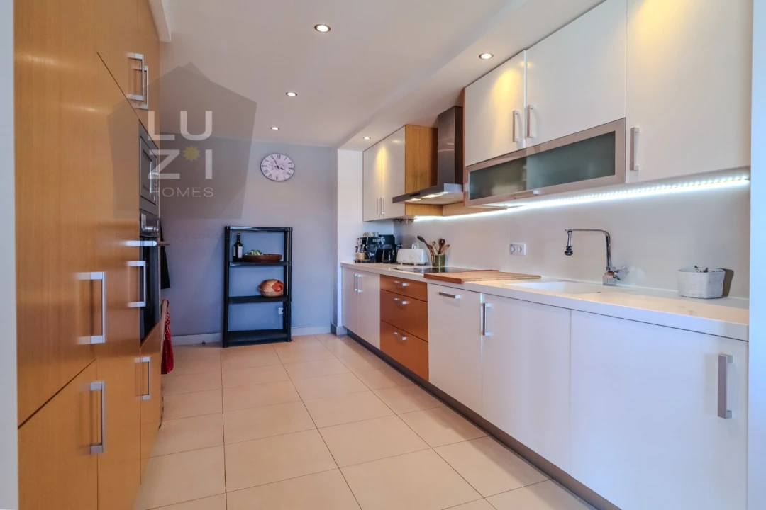 Apartamento T3 para Venda em Portimão Foto 15