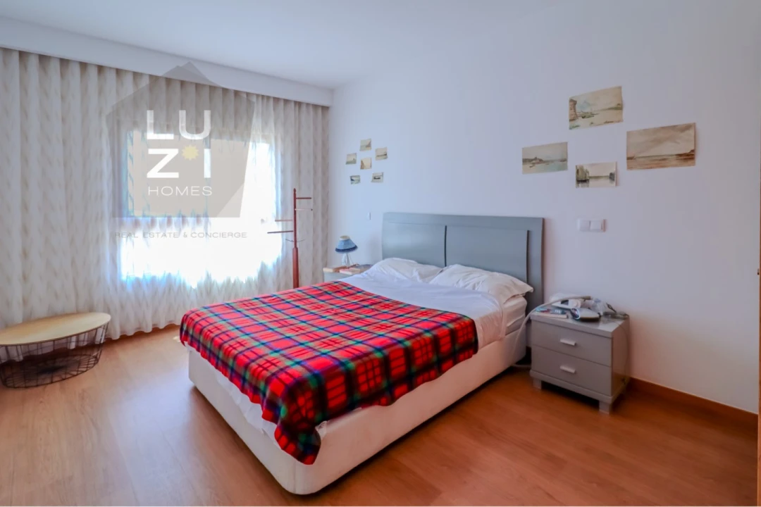 Apartamento T3 para Venda em Portimão Foto 21